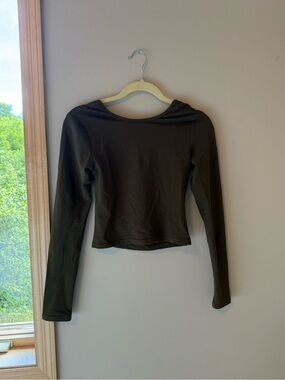 Edikted Long Sleeve Scoop Neck Top in Olive Green
